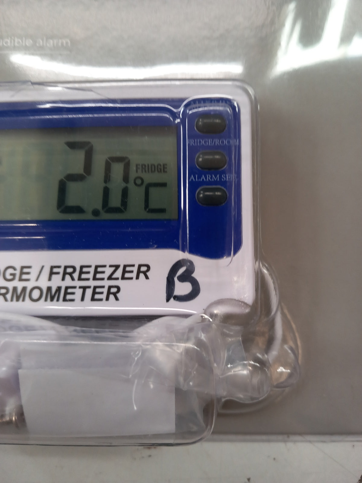 Digital Fridge Thermometer with UKAS Calibration Certificate - CLEARANCE -