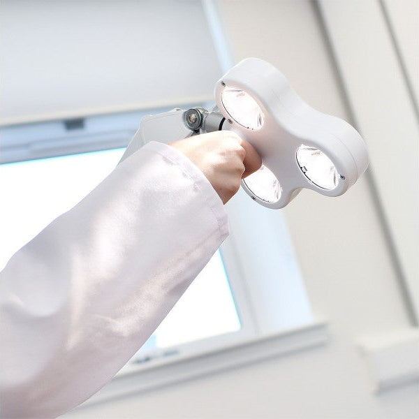 AC300 Accoson Examination Light, Desk Mount with Flexible Arm