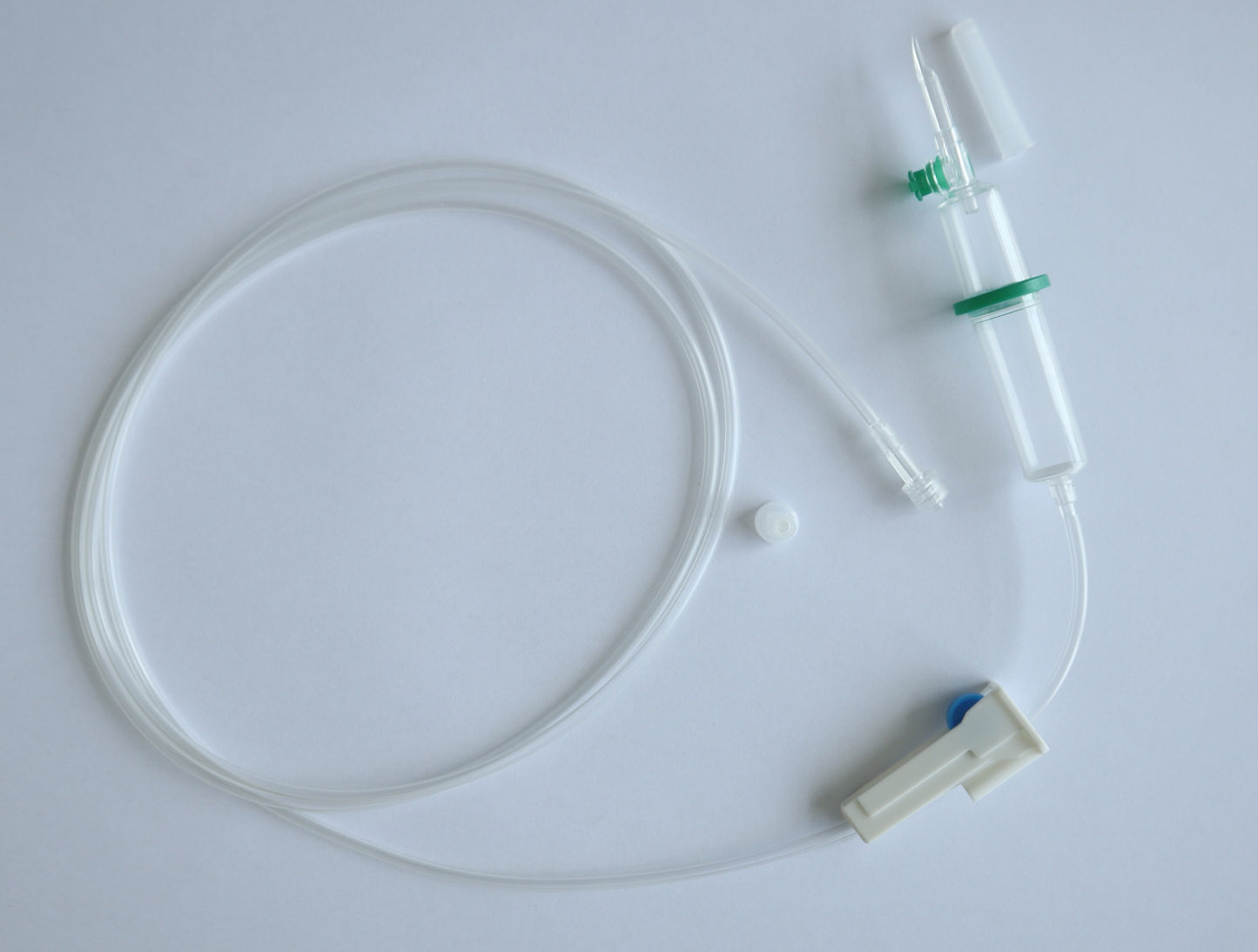 Gravity set, 180cm street tube, PVC, Hydrophobic Air Filter, 15µm AS, Spike M Fix Luer - Box of 100 - Smiths Medical