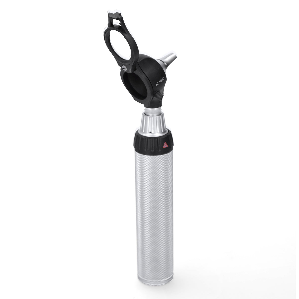 Back of the black HEINE K180 otoscope head on top of a silver batter handle displayed against a white background. The otoscope heads lens has been rotated so it's above the otoscope.