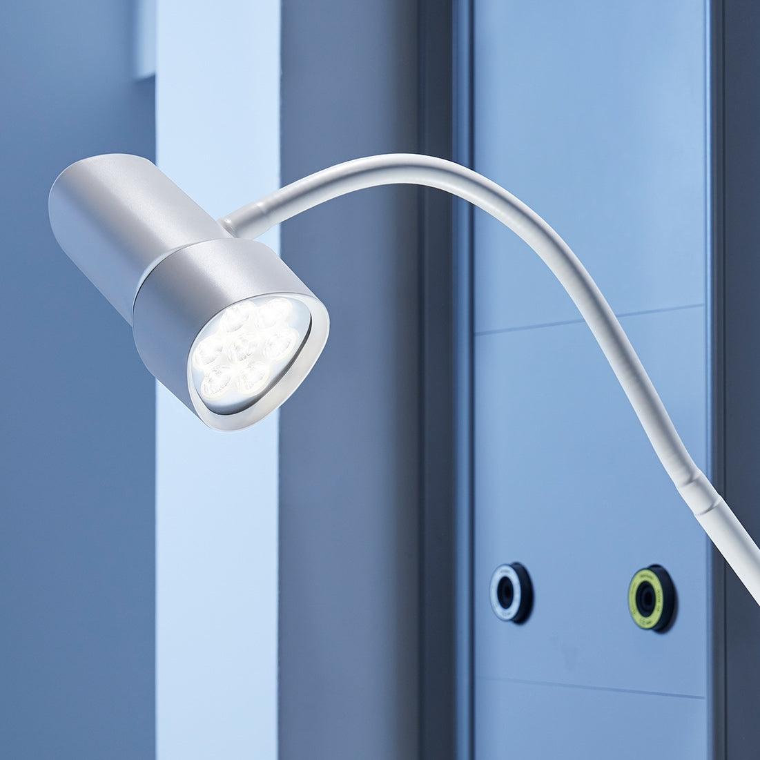 Brandon Medical Coolview® CLED50SXDP Desk Mounted Examination Light - Brandon Medical