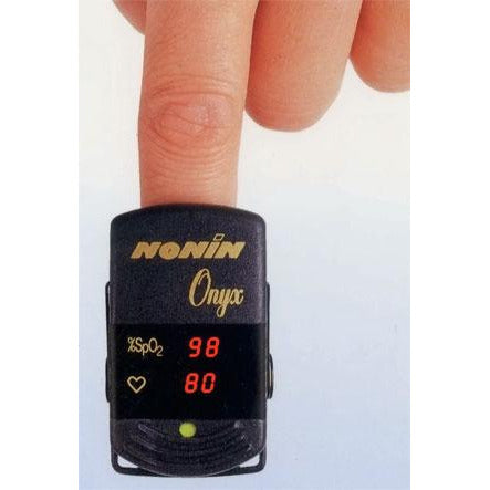 System: Nonin 9500 Onyx Finger Pulse Oximeter with Hard Case