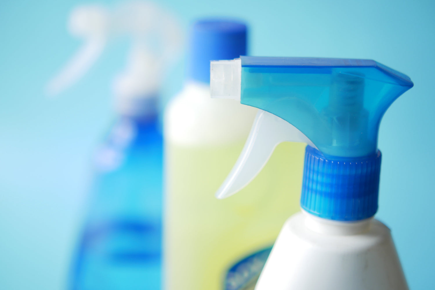 Sprays & Dispensers