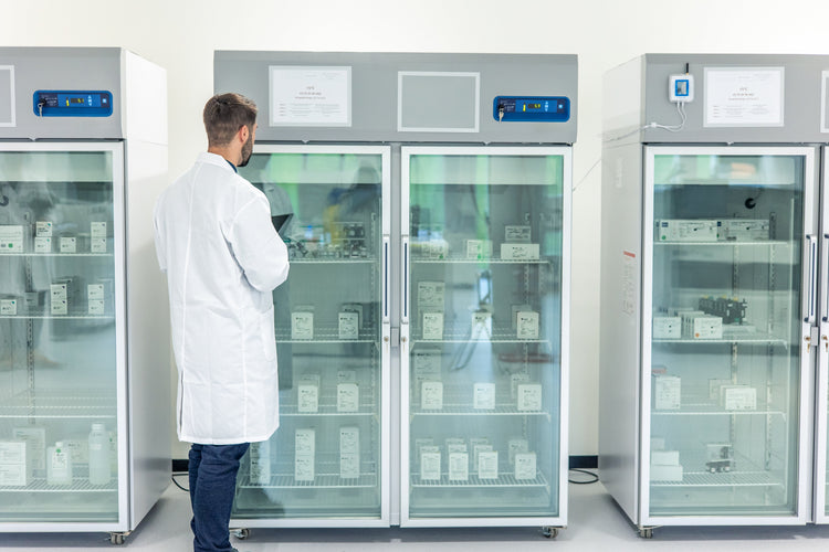 Buy Pharmacy & Vaccine Fridges from Medisave