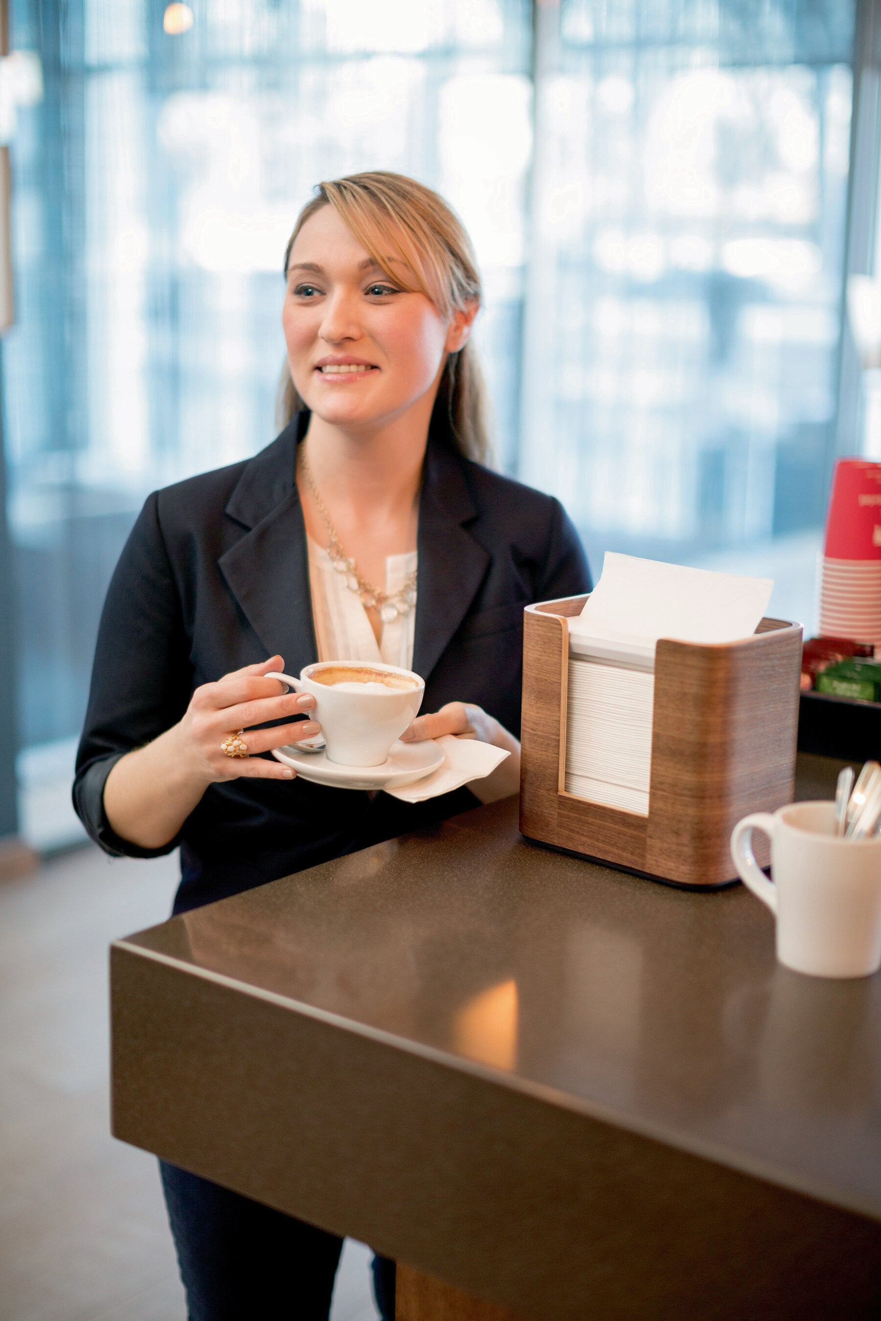 Tork Xpressnap® Tabletop Napkin Dispenser Walnut Image Line N4 - 
