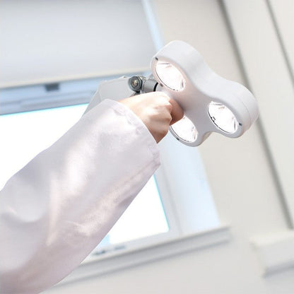 AC300 Accoson Examination Light, Desk Mount with Flexible Arm