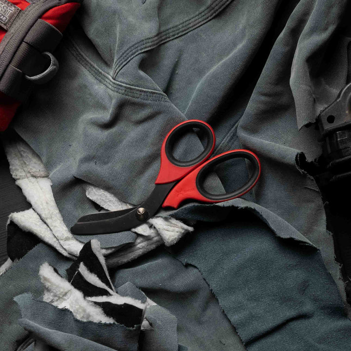 Traua Shears XShear Trauma Shears - Red & Black – Medisave UK