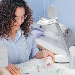 Halo Table Magnifier Lamp - 