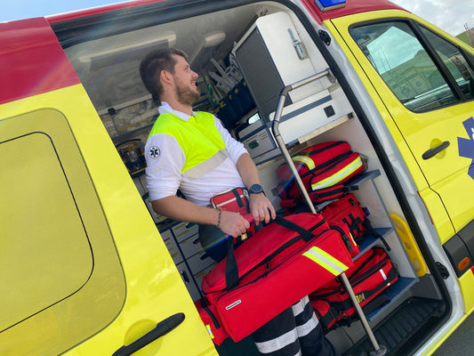 Elite Oxygen Therapy Emergency Bag - Red - 