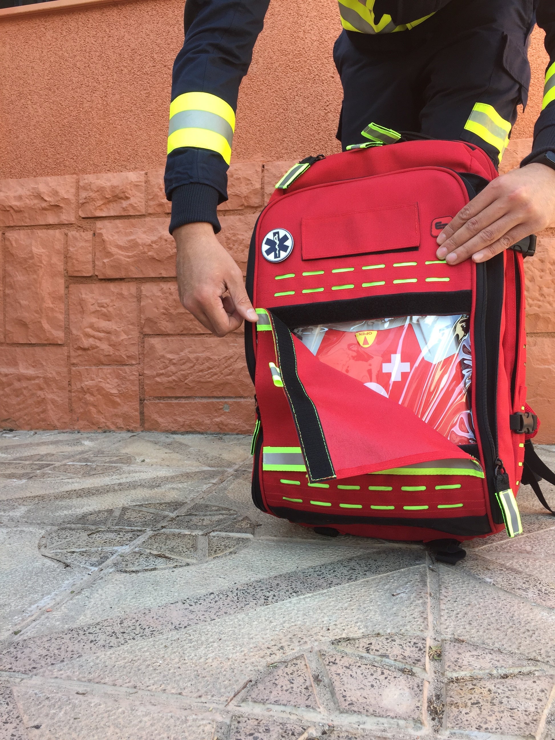 Robust's - Tactical Backpack with Adjustable Inner Layout - Red - 