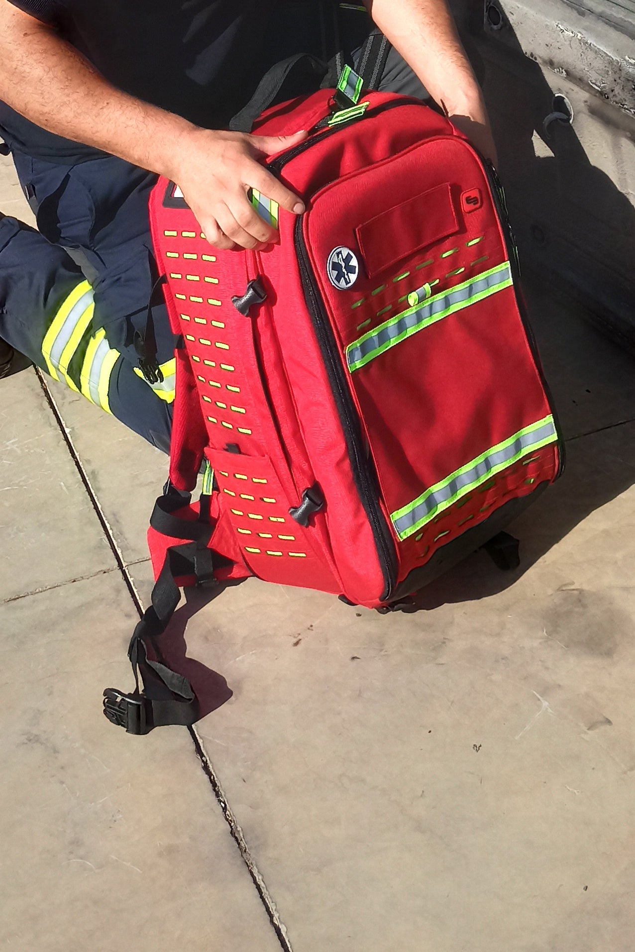 Robust's - Tactical Backpack with Adjustable Inner Layout - Red - 