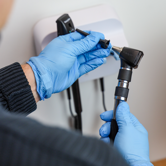 Welch Allyn Otoscope Vet Set With LED GS777 Elite Wall Unit - 