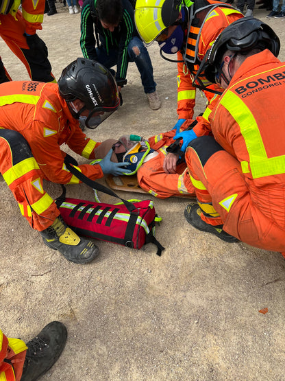 MINI TUBE's Small Oxygen Carrier Bag - Red Polyester - 