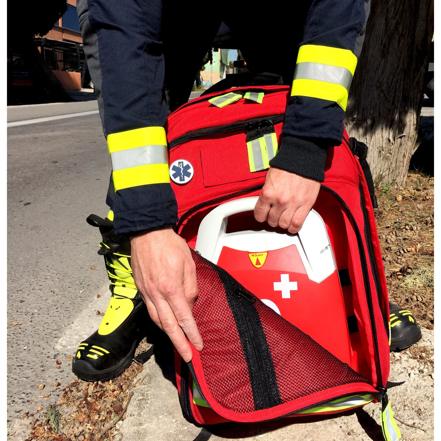 Paramed's - Big Sized Rescue and Tactical Backpack - Red