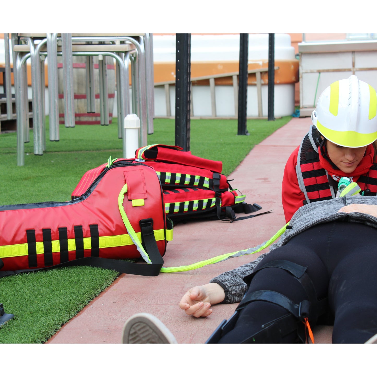 TUBE’S Oxygen Barrel Bag - Red Tarpaulin - 