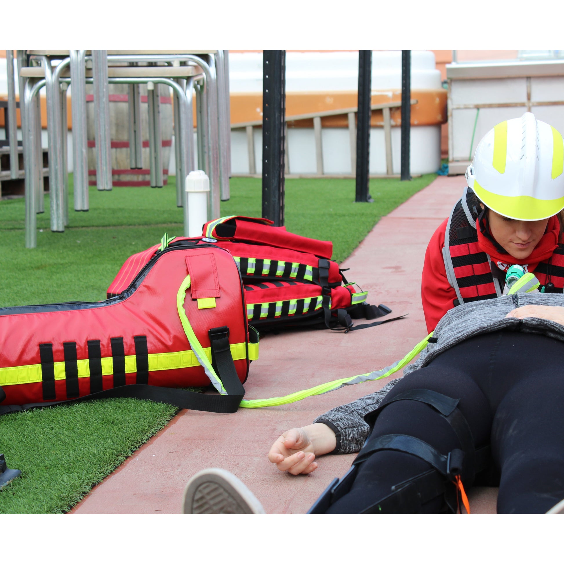 TUBE’S Oxygen Barrel Bag - Red Tarpaulin - 